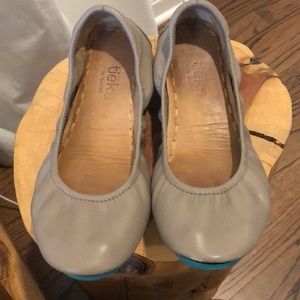 Tieks in Taupe
